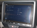 ナビゲーションは純正メモリーナビ(VXM-245ZFEi)を装着しております。AM、FM、CD、DVD再生、Bluetooth、フルセグTVがご使用いただけます。初めて訪れた場所でも安心ですね!