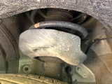 お車を安心してお乗りいただく為には、足回りの定期点検が欠かせません。サービスサポート(有償保証)では無料点検もご提供しており、安心のカーライフをお過ごしいただけるサポート体制が整っています。