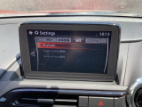 Apple Carplay・Android Auto対応!マツダ コネクト(コマンダーコントロール)でスマートフォンを操作して、通話、音楽を聴いたり、マップで目的地を調べることができます。
