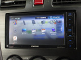 ナビゲーションはケンウッドメモリーナビ(MDV-S707W)を装着しております。AM、FM、CD、DVD再生、Bluetooth、音楽録音再生、フルセグTVがご使用いただけます。