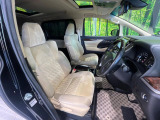 運転席シート廻りは使用感も少なく、良好な状態となっています。丁寧に使われていたことがよくわかりますね。