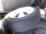 ノーマルタイヤへ付け替えてのご納車になります。