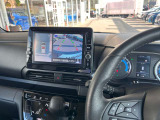 上空から見下ろしたような表示で車両感覚のつかみやすい『アラウンドビューモニター』に移動物検知警報(MOD)があり更に安心です。