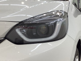 LEDヘッドライトは、点灯の瞬間から最大光量を発揮し、突然暗くなるトンネルなどでの安定感を高めます。