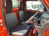 お車の任意保険もご相談ください!ディーラーでしか加入できないディーラーならではの保険など、わかりやすくご案内させていただきます!またお車の窓口を一本化することで維持管理を楽にしませんか?