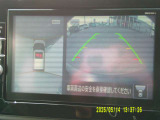 アラウンドビューモニター。上空から見下ろしているかのような映像を映し出して、駐車をスムースにアシストします。