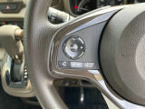【ステリモ】ステアリングリモコンスイッチにてオーディオ操作可能となっております。運転にも集中できます。
