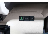ECONボタンで低燃費モードに☆☆☆ECONスイッチを上手に使ってエコドライブ♪♪環境にもお財布にも優しい装備です☆☆☆