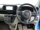 運転席廻りです。