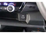 スマートフォンなどの音楽再生が可能なUSB接続ジャック装備車両です♪♪♪