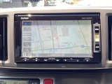 ナビゲーションはギャザズメモリーナビ(VXM-128VSXi)が装着されております。AM、FM、CD、DVD再生、USB、ワンセグTVがご使用いただけます。