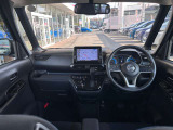 展示車両は全車 クリーニング済。 専門業者さんにて内外装ともにキレイにしてご納車いたします。 また別途、各種コーティングもうけたまわってます。