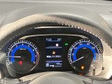 【メーター】メーター内のカラーディスプレイには運転をサポートするさまざまな情報を表示!