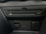 CD DVDプレーヤースロット部