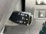 【クルーズコントロール】高速道路もラクラク走行。アクセルを離しても一定速度で走行ができ、長距離運転時の負担を軽減!加速・減速も簡単なスイッチ操作で調整できます。