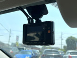 【ドライブレコーダー】ドライブレコーダー装備!走行中はもちろん、あおり運転や事故に遭遇した際、映像で記録し、万一のリスクに備えます。※記録用SDカードはお客様ご自身でご準備いただく必要があります。