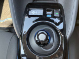 シフトレバー 近未来的なデザインで運転を楽しく演出します♪