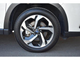 純正18インチアルミホイール付タイヤサイズは225/55R18