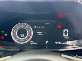 【スピードメーター】先進的なディスプレイ表示のスピードメーターです。