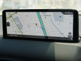 マツダコネクトの10.25インチワイドセンターディスプレイです。『Android Auto』『Apple CarPlay』や独自のコネクテッドサービスに対応したインターフェイスシステムです。