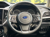 インテリアに合わせたデザインのステアリングは、運転される方のことも考え、運転しやすい形状、大きさです。是非一度、実際に触ってお確かめください。