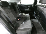 トヨタ高品質中古車洗浄「まるまるクリン」 外装はもちろん、内装はシートを外して見えないところまで徹底洗浄!お客様に責任を持って安心と美しさをお届けします!