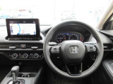 運転席と助手席はシートヒーター装備!エアコンに比べて暖まるスピードが速いので冬でも快適に過ごせます。冷え症で悩まれている方にも◎また、エアコンに比べて車内の空気が乾燥しにくいのも、嬉しいポイントです!