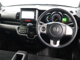 運転席廻りです。