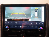 バック時の運転をサポートするバックガイドモニター&パノラミックビューモニター