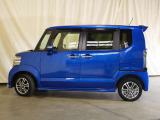 ■中古車だけではなく新車の販売・オリジナル設定も可能です。トヨタ、日産、ホンダ、スバル、ダイハツ、スズキ、マツダ、三菱の各社を取扱い。H24年度はスバル店の新車販売台数全国1位を獲得しました。