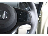 Hondaセンシングの機能のひとつ、アダプティブクルーズコントロール付!アクセルから足を離しても設定したスピードと前車との車間を保ち走行してくれます!車線維持もアシスト☆高速道路で疲労軽減ですね☆