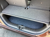 アイデア次第でいろいろな使い方ができる広くて使い勝手のいい荷室。