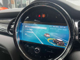 車両の詳細、ご質問につきましては、弊社営業スタッフまでお気軽にご連絡下さいませ。遠方のお客様には実車の詳細画像送信も承ります。お客様からのお問合せをお待ち致しております。