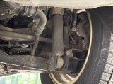 お車を安心してお乗りいただく為には、足回りの定期点検が欠かせません。サービスサポート(有償保証)では無料点検もご提供しており、安心のカーライフをお過ごしいただけるサポート体制が整っています。