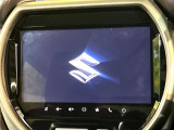 【メーカー純正ナビ】インテリアに溶け込むスタイリッシュな「専用設計」メーカーナビを装備♪視認性や操作性など基本性能にも優れ、より上質なカーライフをお楽しみいただけます。