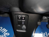 運転席シートヒーター付きで寒い朝もあったかです。