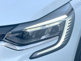 ●LEDヘッドライト:夜間走行時も良好な視界を確保し安心して運転できる高輝度LEDヘッドライトを装備!点灯速度が早く、消費電力も抑えられています。