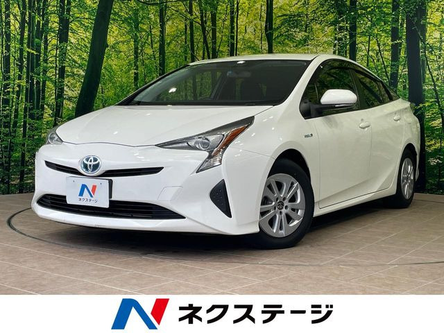 トヨタ プリウス 