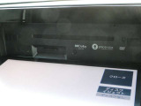 ナビゲーションのAV機能は、CDやDVDビデオ、Bluetoothオーディオなどを搭載しておりますので、車内がまるでコンサートホールのようにお楽しみ頂けます。