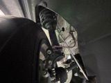 お車を安心してお乗りいただく為には、足回りの定期点検が欠かせません。サービスサポート(有償保証)では無料点検もご提供しており、安心のカーライフをお過ごしいただけるサポート体制が整っています。