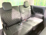 3列目シートはもちろん状態良好☆大人でもゆったりと座って頂けますので、大人数でのお出かけもラクラクです♪ご家族で、気の知れた仲間で、ドライブに行くのが楽しみですね♪
