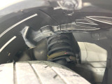 お車を安心してお乗りいただく為には、足回りの定期点検が欠かせません。サービスサポート(有償保証)では無料点検もご提供しており、安心のカーライフをお過ごしいただけるサポート体制が整っています。