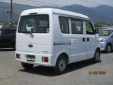 遠方のお客様は陸送にてお車のお届けも可能です。お気軽にお問い合わせください。