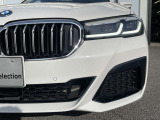 また、BMW正規認定中古車は、エマージェンシーサービスが自動付帯。24時間365日、皆様のカーライフをサポート致します。確かな安心のうえで、「駆けぬける歓び」をご堪能ください。
