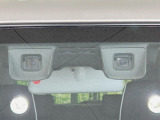 【スズキ セーフティサポート】走行中に前方の車両等を認識し、衝突しそうな時は警報とブレーキで衝突回避と被害軽減をアシスト。より安全にドライブをお楽しみいただけます。