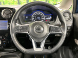【ステアリングスイッチ】運転中、前方から目線をそらすことなく、オーディオ等の操作が可能な便利機能!安心&快適なドライブを演出してくれます♪