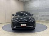 お車購入のポイントとなるフロントマスクです。上質で迫力あるデザインですね☆☆