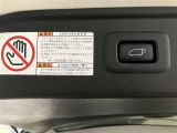 パワーバックドア