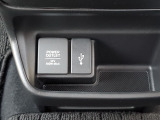 電源ソケットとUSB