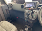 【 オートエアコン 】車内温度を感知して自動で温度調整をしてくれるのでいつでも快適な車内空間を創り上げます!
